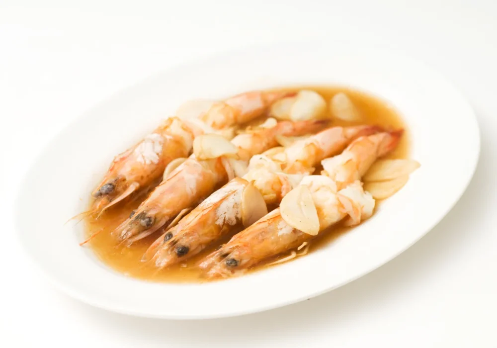 กุ้งนึ่งกระเทียม-STEAMED-PRAWNS-WITH-GARLIC.webp