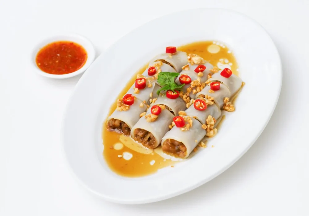 ก๋วยเตี๋ยวหลอด RICE NOODLE ROLLS WITH PORK