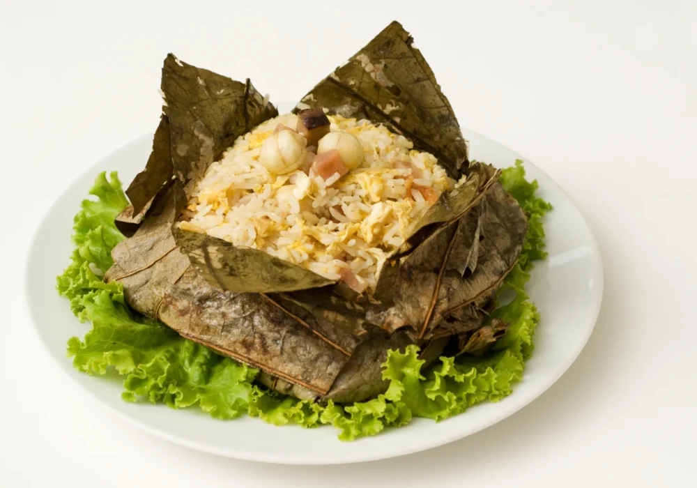 ข้าวห่อใบบัว-BAKED-RICE-IN-LOTUS-LEAFS.webp
