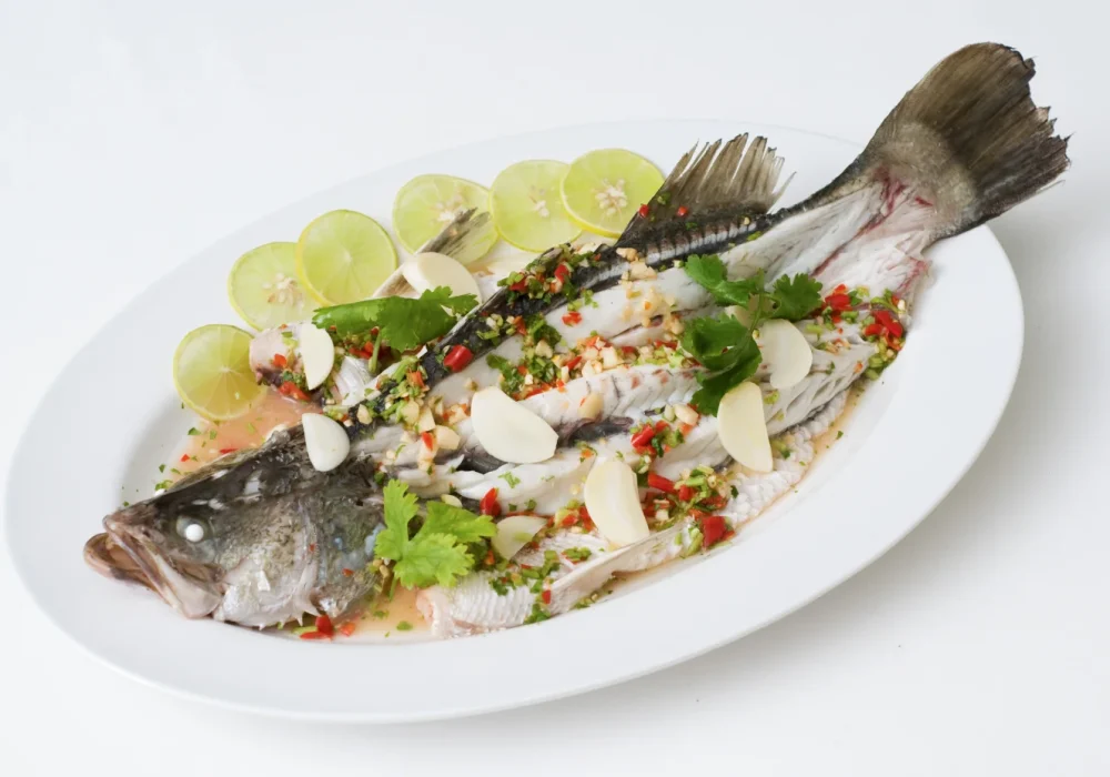ปลากะพงนึ่งพริกมะนาว-STEAMED-SEA-BASS-WITH-LEMONCHILLI.webp