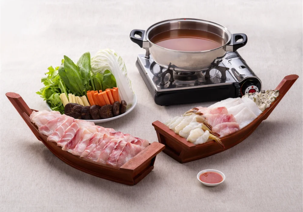 ปลากะพงหม้อไฟ-SEA-BASS-IN-HOT-POT.webp
