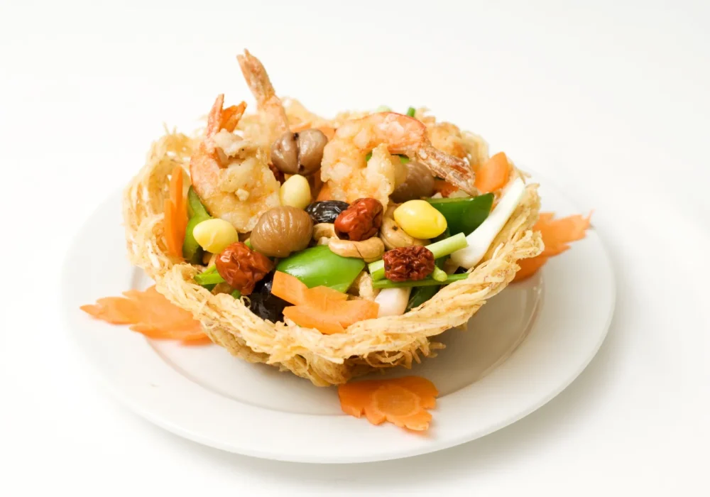 ผัดโหงวก๊วย STIR FRIED CHINESE HERB FRUITS WITH SHRIMP