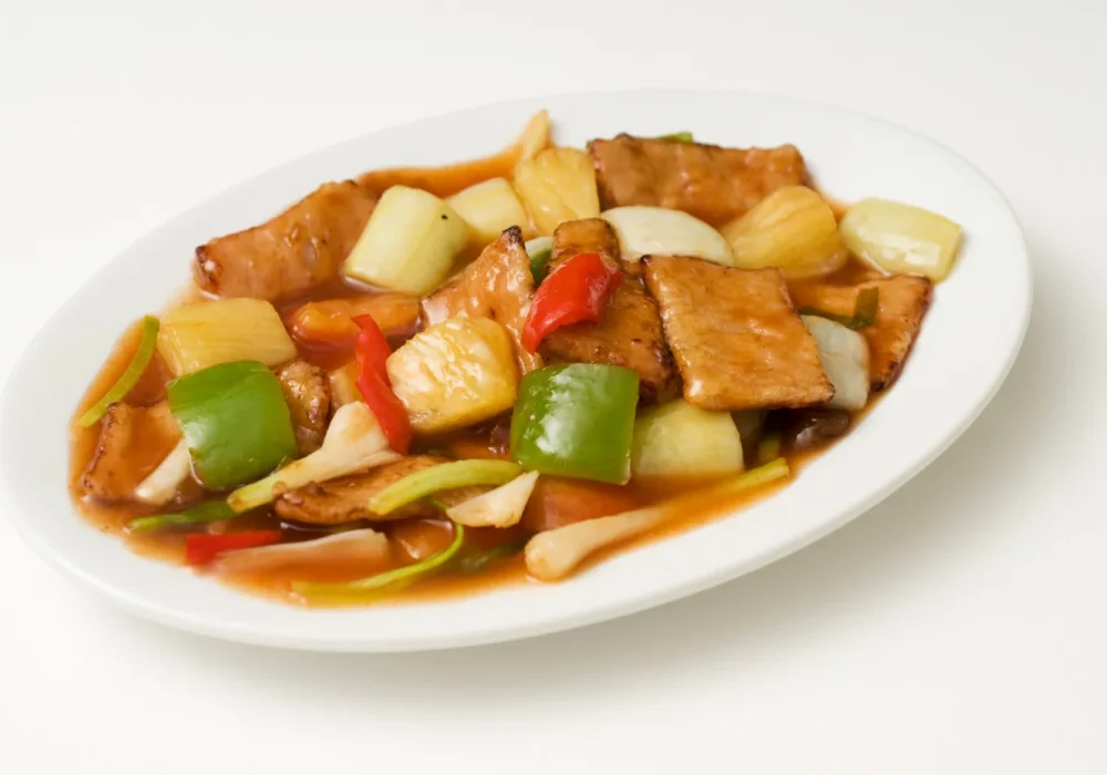หมูผัดเปรี้ยวหวาน STIR FRIED PORK IN SWEET&SOUR SAUCE