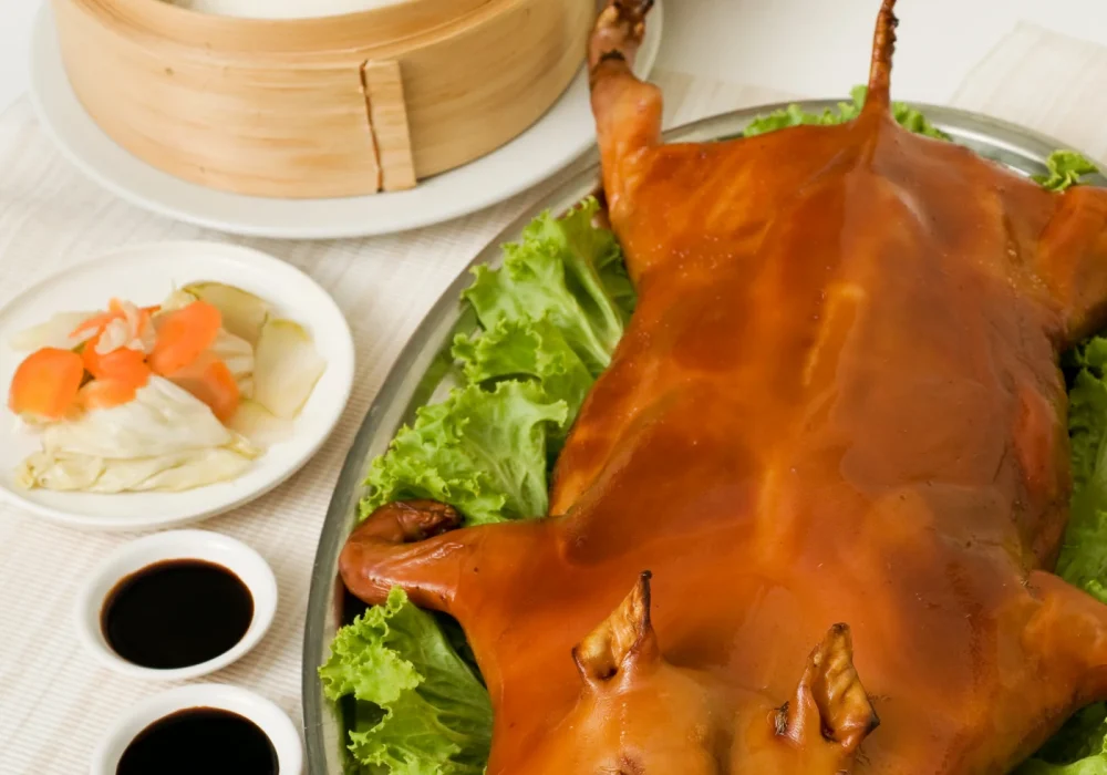 หมูหัน BARBECUED SUCKLING PIG