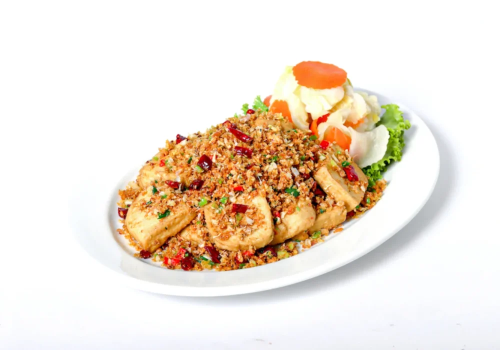 เต้าหู้คั่วพริกเกลือ FRIED TOFU WITH CHILI AND SALT