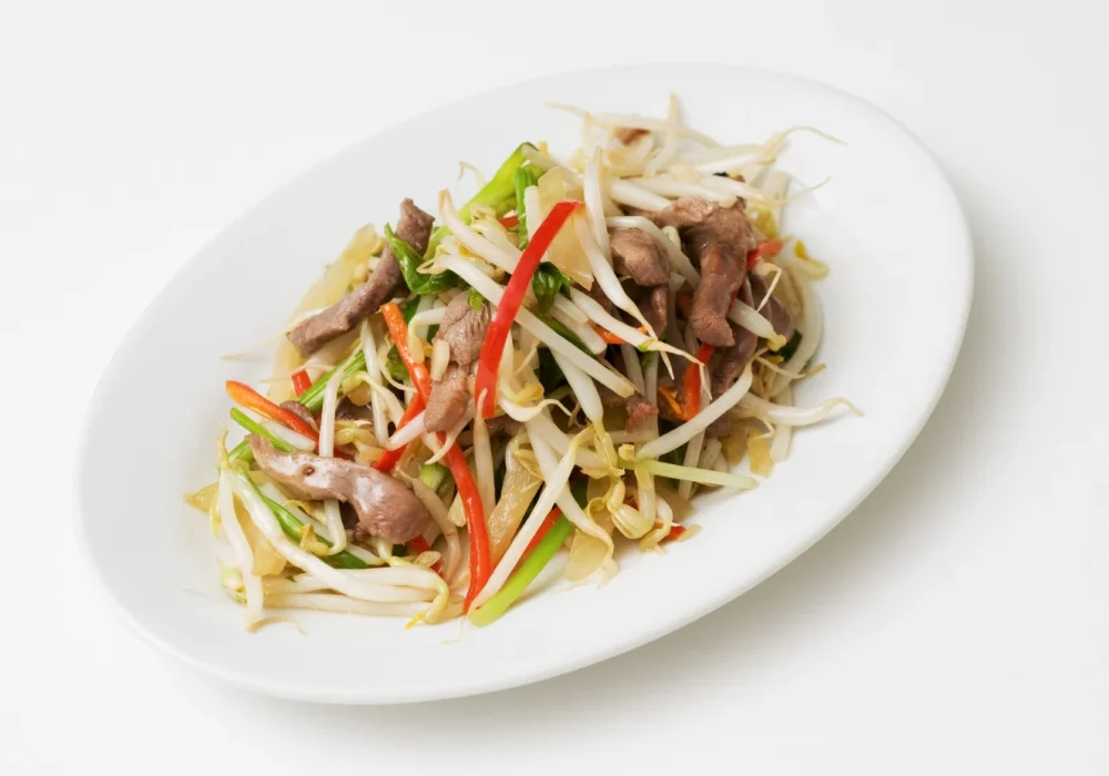 เนื้อเป็ดผัดถั่วงอก FRIED DUCK WITH BEAN SPROUTS