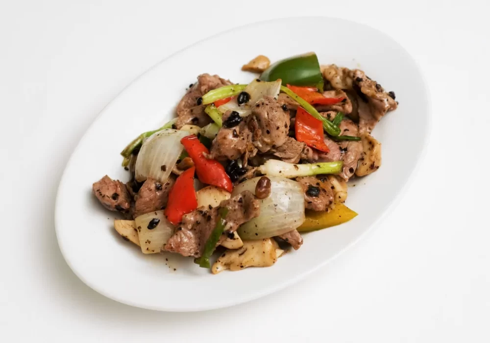 เนื้อเป็ดผัดเต้าซี่ FRIED DUCK WITH CHINESE BLACK OLIVES